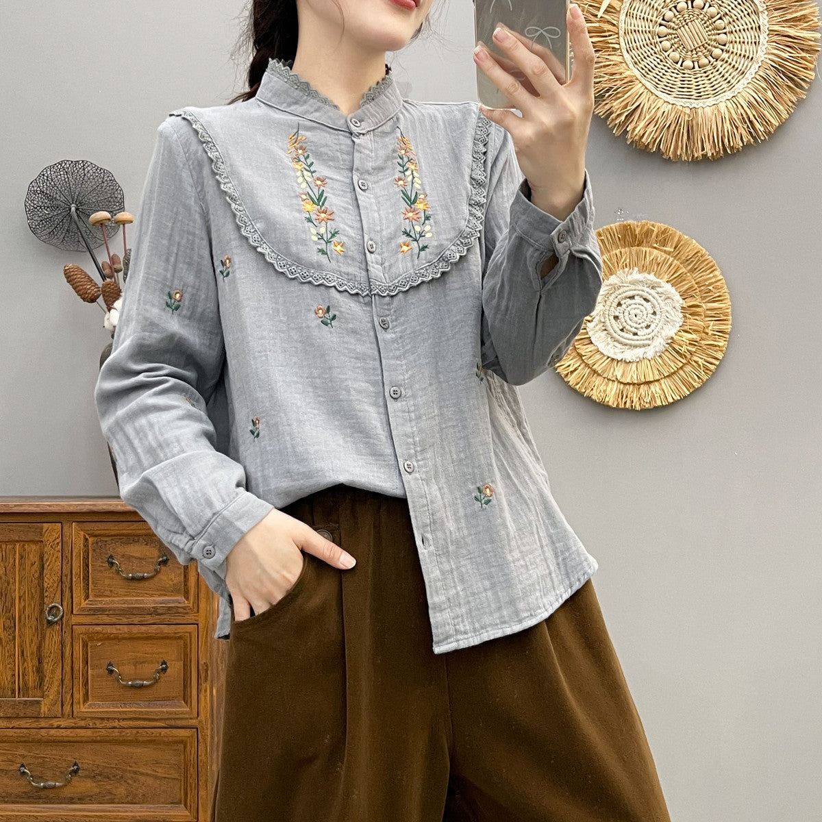 2830 Collar Embroidered Lace Cotton Yarn Long Sleeve Shirt