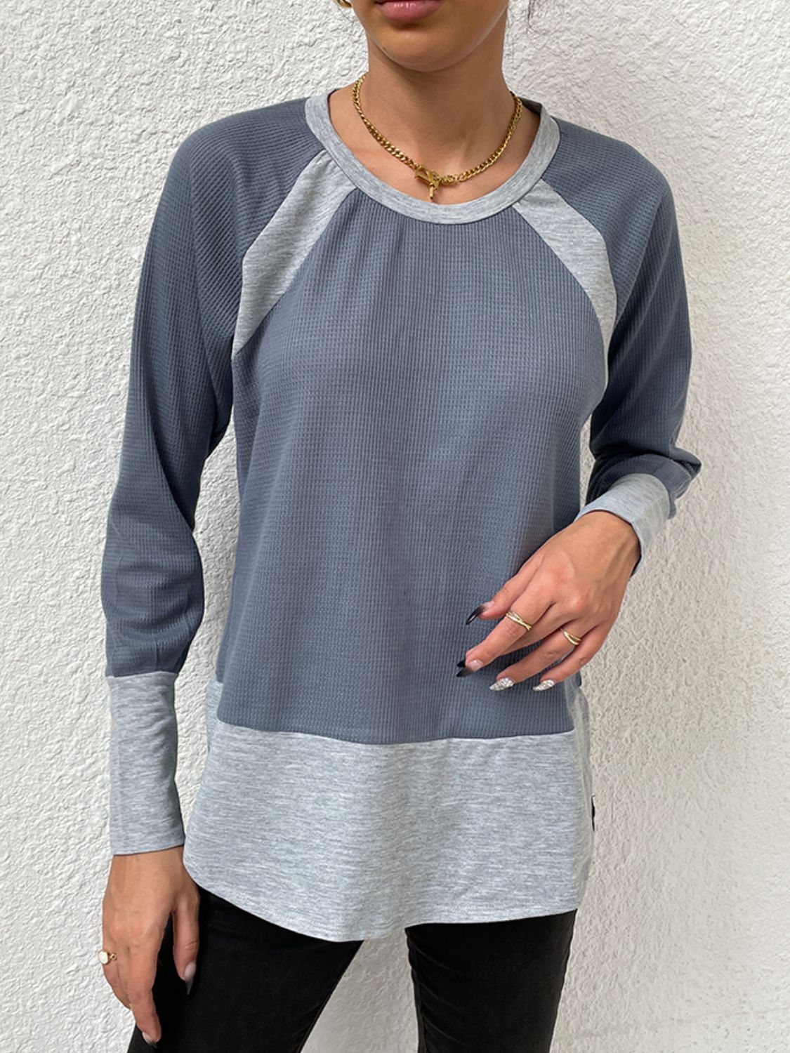 Shiny Waffle-Knit Round Neck Raglan Sleeve Tee